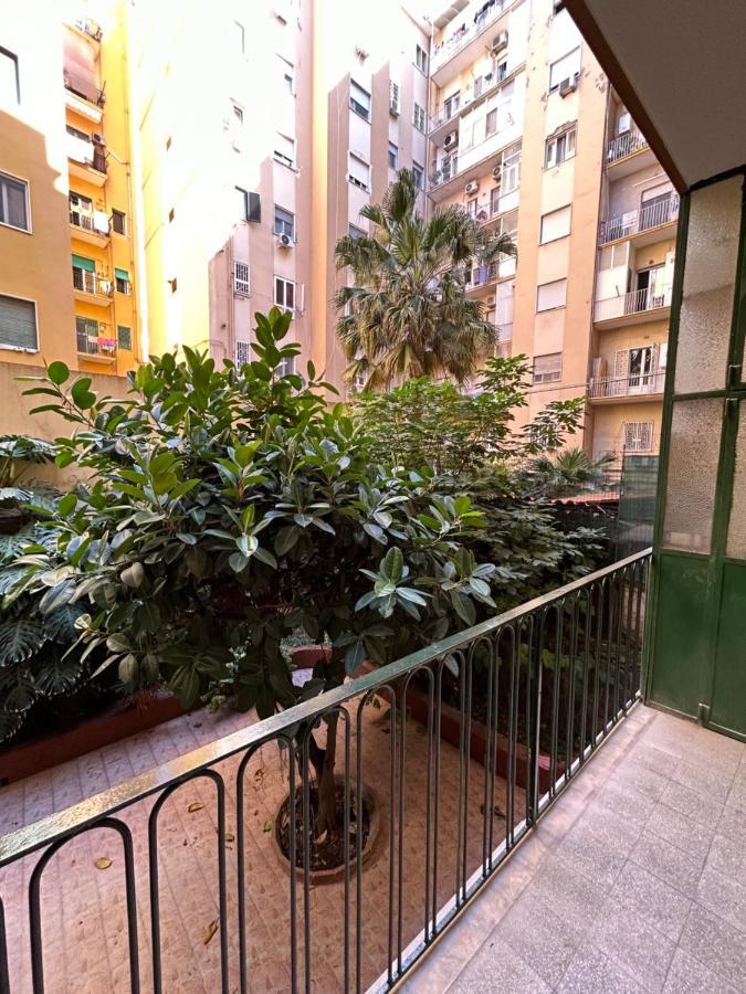 Vomero Suite And Deluxe Room B&B Napoli 외부 사진