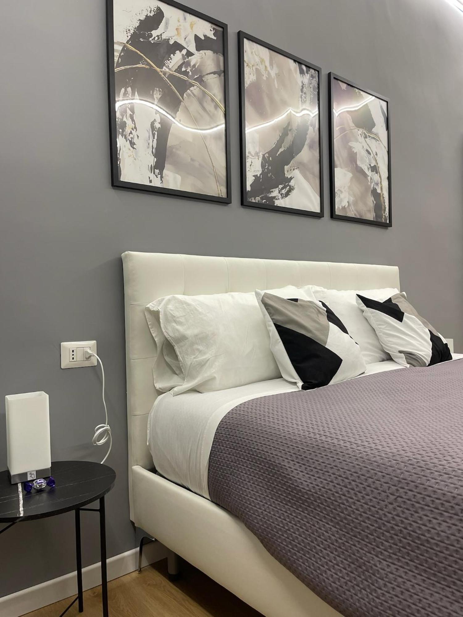 Vomero Suite And Deluxe Room B&B Napoli 외부 사진